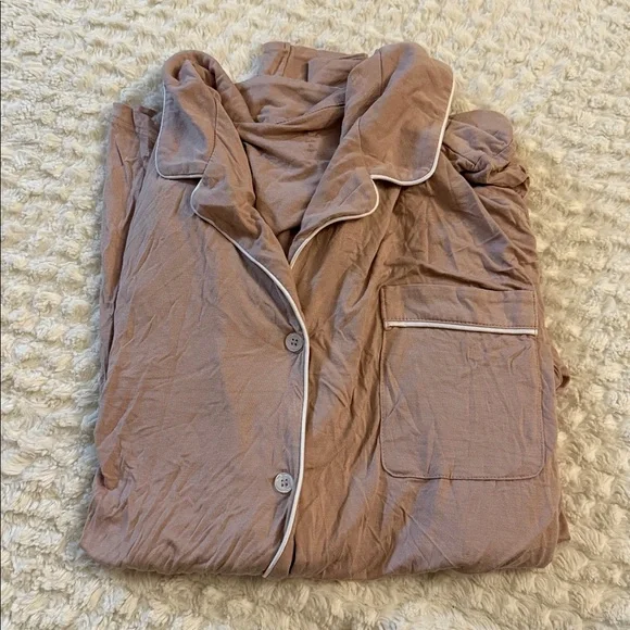 Cozy Earth Blush Bamboo Pajama Set for Women - Picture 4 of 5